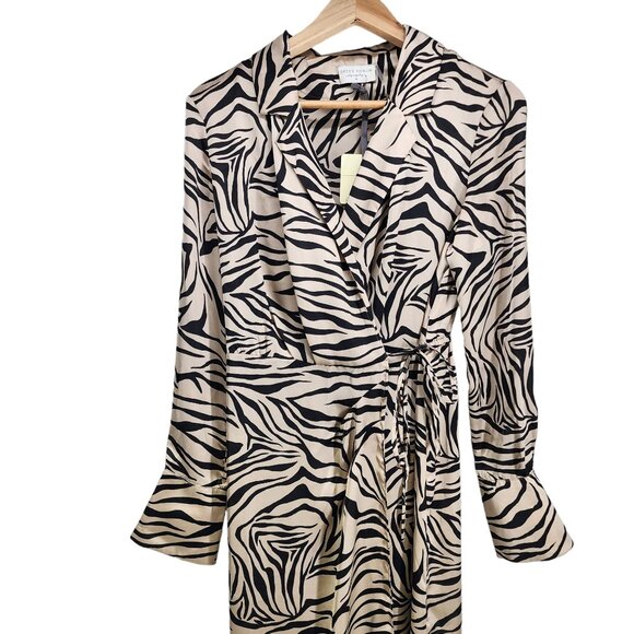 New Dress Forum Zebra Print Wrap Dress Long Sleeve Womens Size M Tan‎ Black NWT - Picture 3 of 12
